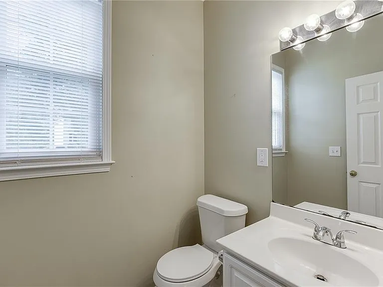 305 Leatherman Ct — Photo 11