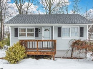 312 Idalroy Trl, Hopatcong Boro, NJ 07843