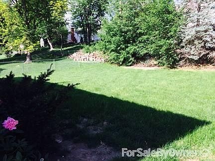 2nd image of 3325 S 109th St