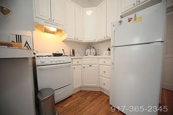 Rented by Metropolitan Realty | media 24