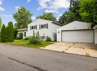 26235 N Acorn Ln, Mundelein, IL