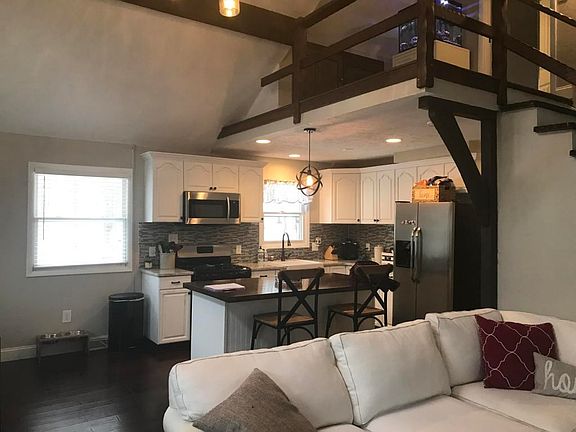 Shows open floor plan