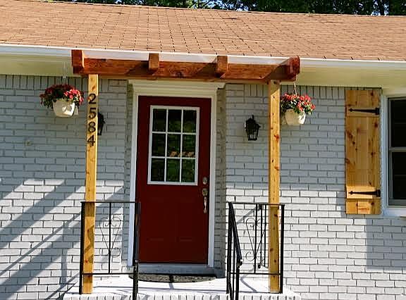4th image of 2584 Sandy Dr