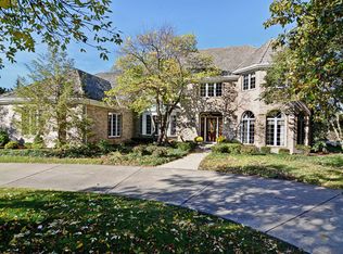 11 Ridge Farm Rd, Burr Ridge, IL 60527
