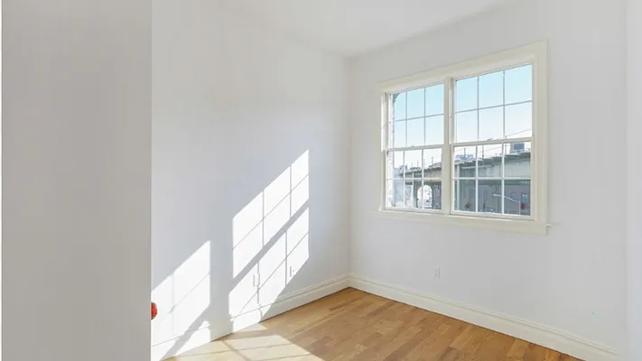 Rented by Nooklyn NYC LLC | media 103