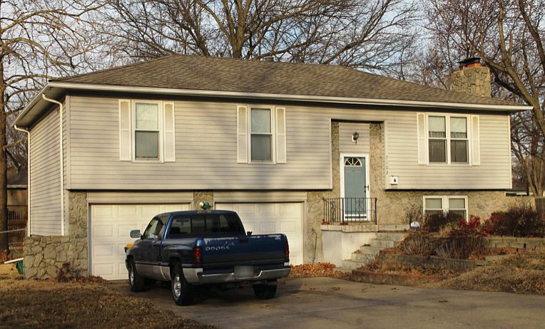 1st image of 805 N 82nd St