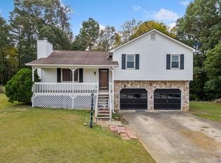 8 Paces Meadows Ln, Dallas, GA 30157