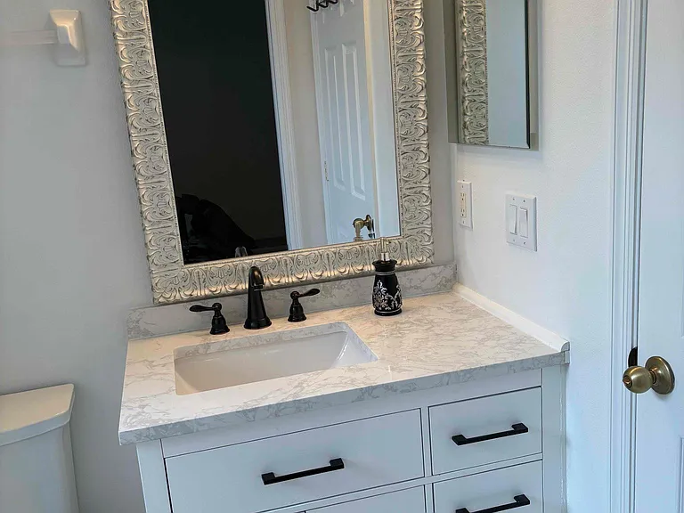 Fully renovated full bathroom (connected to bedroom #1)