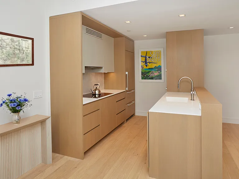 428 W 19th St #7C — Photo 5
