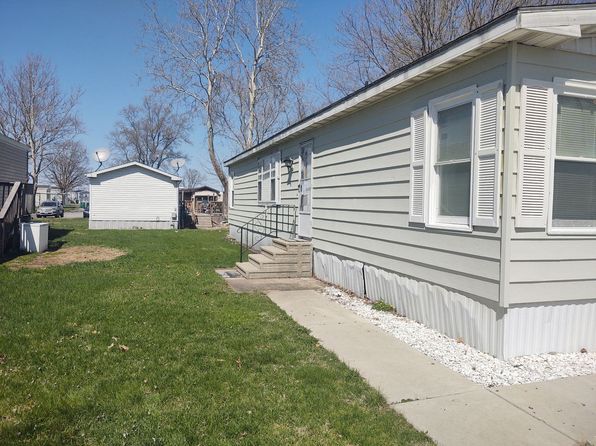 304 Carriage Lane Ests, Streator, IL 61364