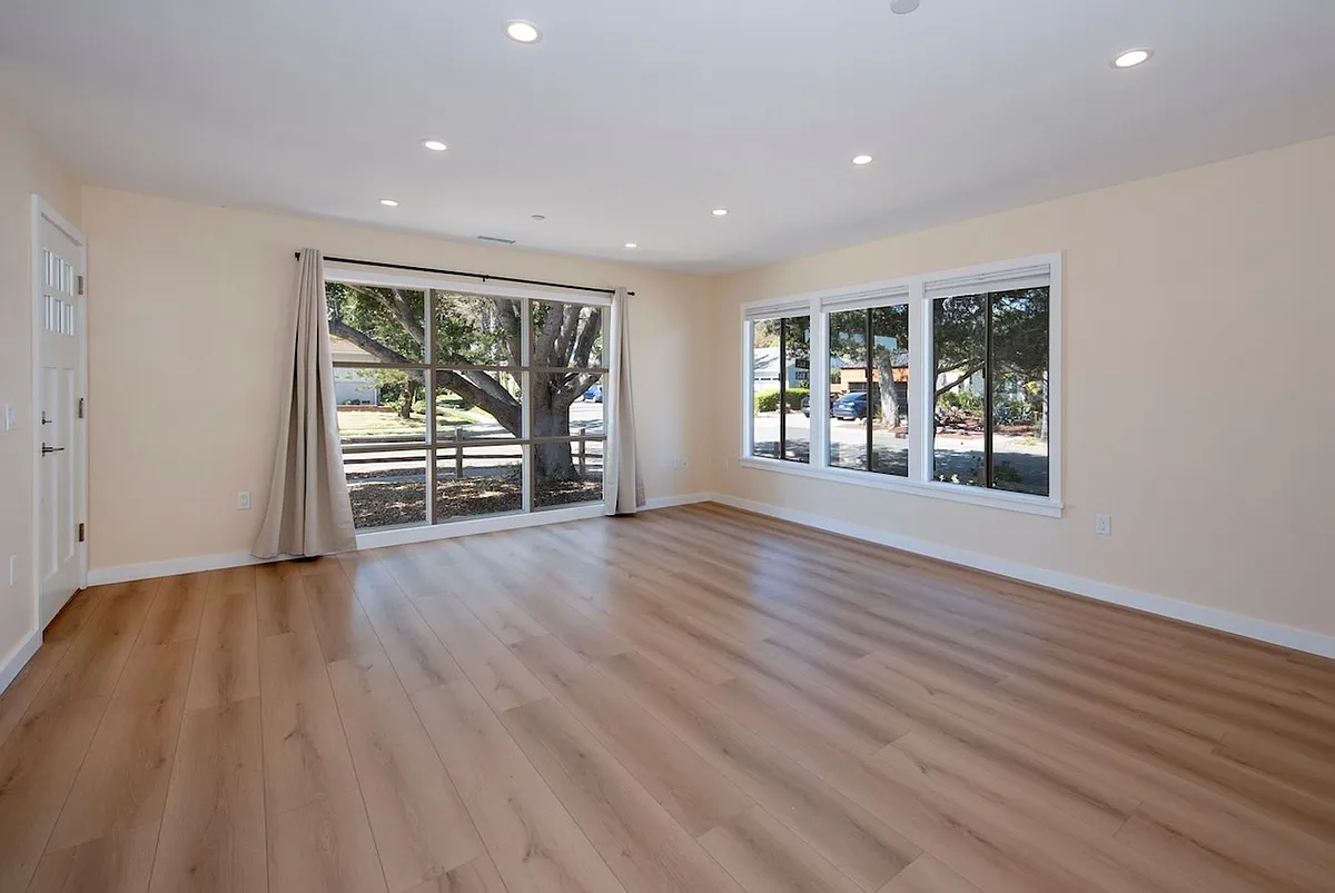 Building Photo - 1398 Santa Rita Cir