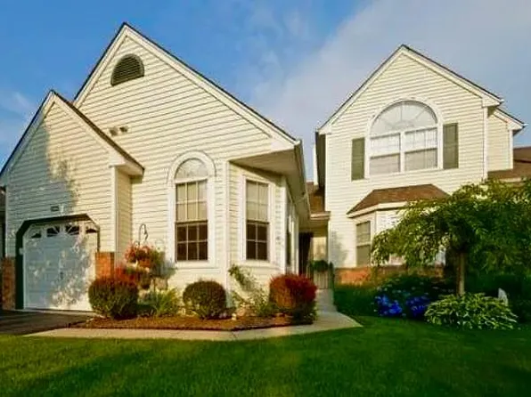 1405 Constance Lane, Port Jefferson Station, NY 11776