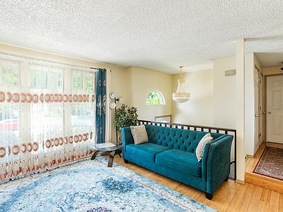 4th image of 3608 E 36th Ave