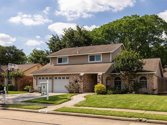 2nd image of 11918 Dorrance Ln