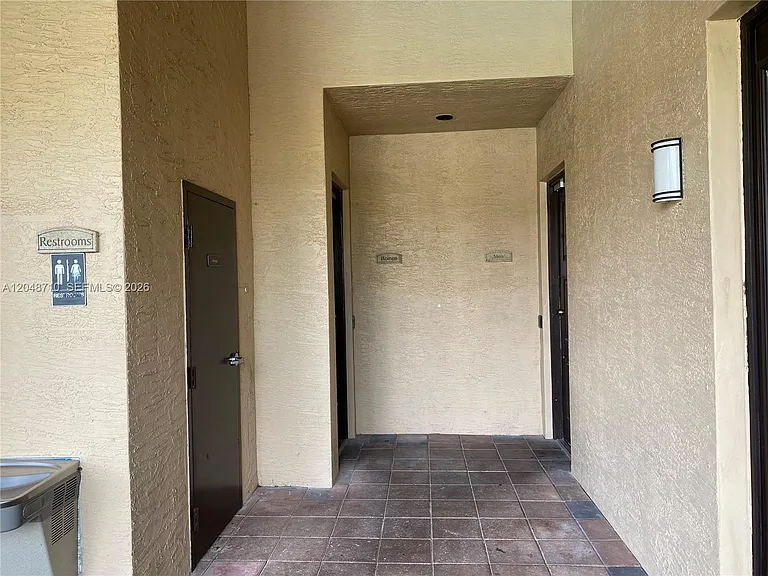 4177 N Haverhill Rd #808 — Photo 77