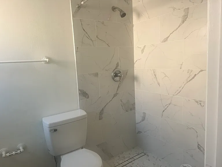 10528 Montpelier Cir — Photo 7