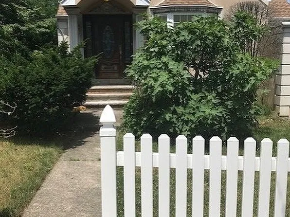 168-03 Cryders Ln #1, Whitestone, NY 11357