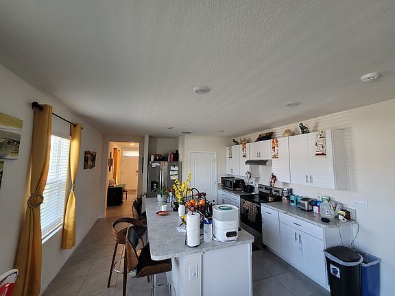 3rd image of 1500 Fernmeadow St
