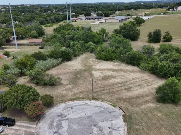 3314 Yorktown Dr, Forest Hill, TX 76140