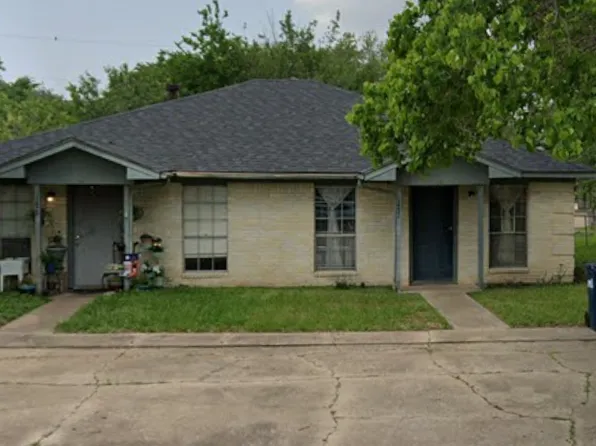 1431 Hillside Dr #A, College Station, TX 77845