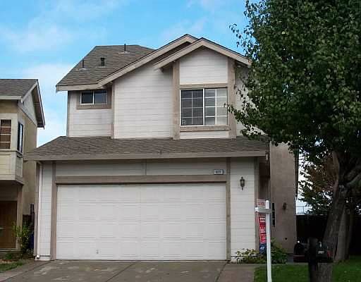 1st image of 620 Black Pine Dr