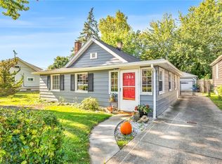 144 Plymouth Dr, Eastlake, OH