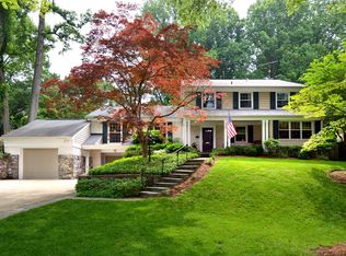 9915 Hillridge Dr, Kensington, MD 20895