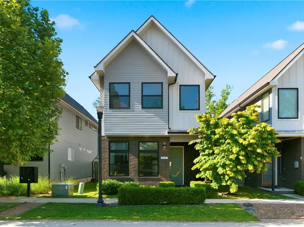218 SE 7th St, Bentonville, AR 72712