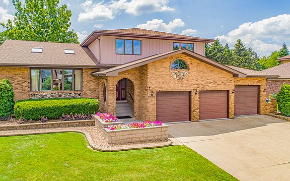 2nd image of 13263 West Hiawatha Drive