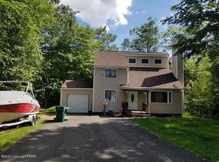 5253 Jack Bray Ct, Tobyhanna, PA