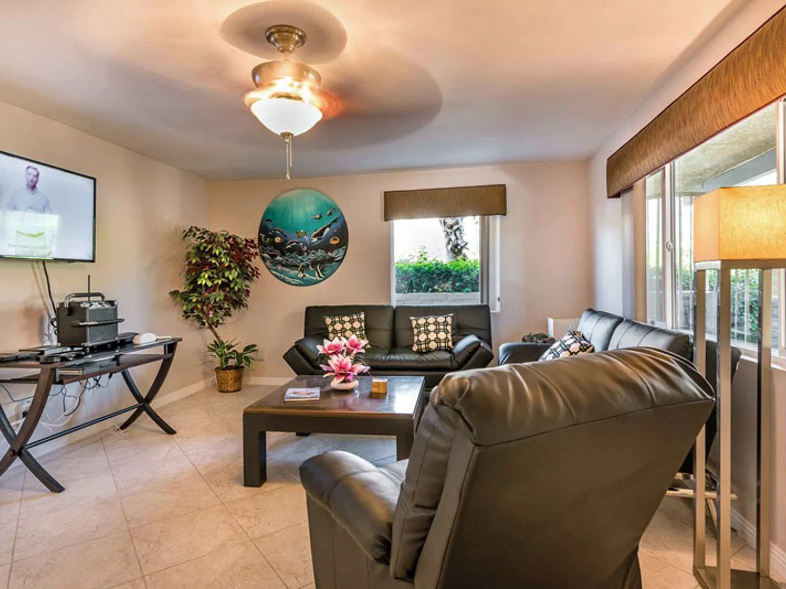 1900 S Palm Canyon Dr — Photo 2