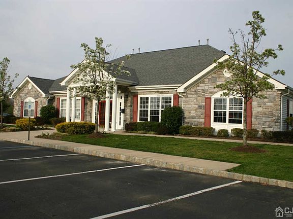 3rd image of 34 Catherine Ct