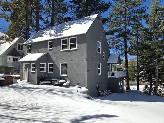 3rd image of 520 Emerald Dr