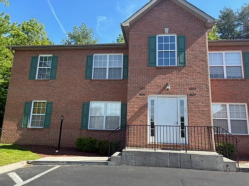 4805 Poplar Crest Way Photo 1
