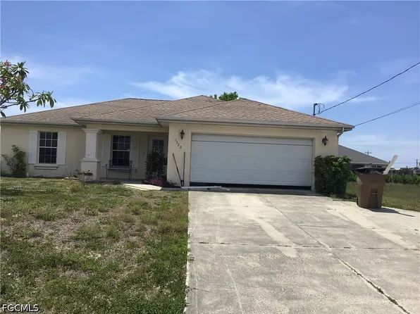 1522 Nelson Rd N, Cape Coral, FL 33993