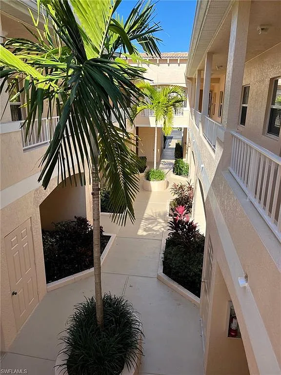 2 bed, 2.0 bath, 1167 sqft, $2,000 — Photo 3