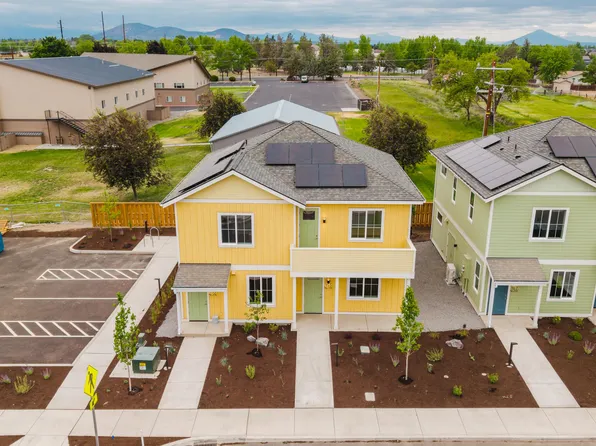 189 NW 17th St #100, Redmond, OR 97756