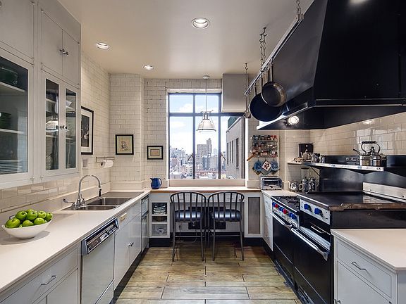 3rd image of 146 Central Park W APT 13D