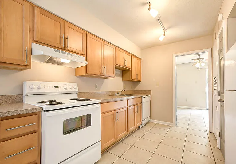 4220 Belvedere St #3 — Photo 9