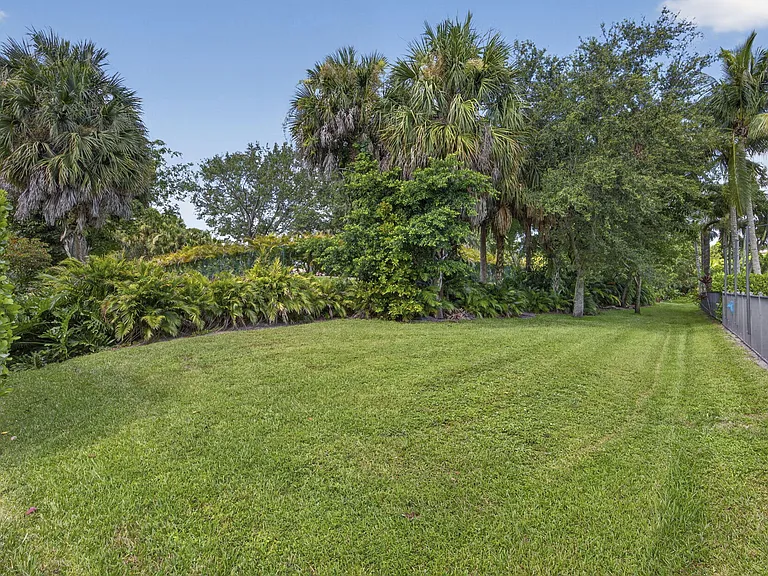 10336 Trianon Pl — Photo 46