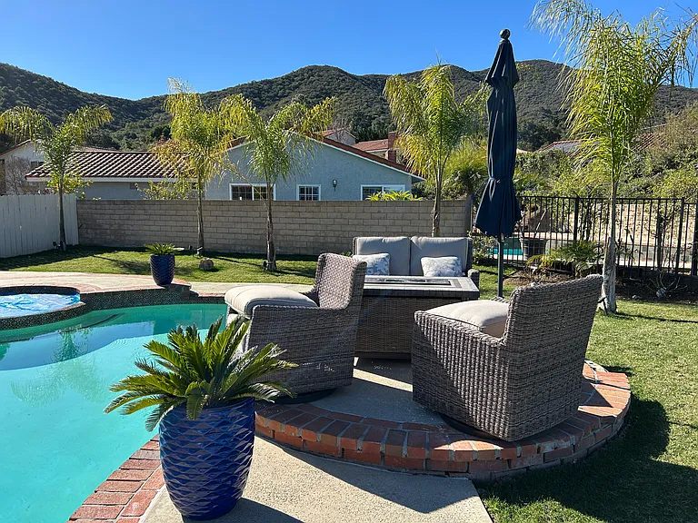 807 Chaparral Ct — Photo 8