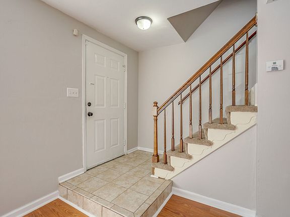 5th image of 436 Peregrine St