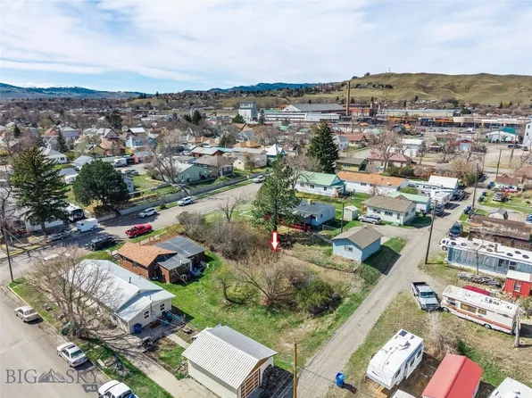 129 1/2 S I St, Livingston, MT 59047