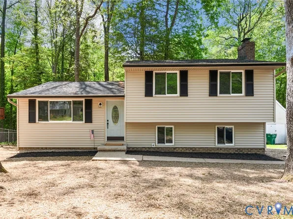 6536 Creekrun Dr, North Chesterfield, VA 23234