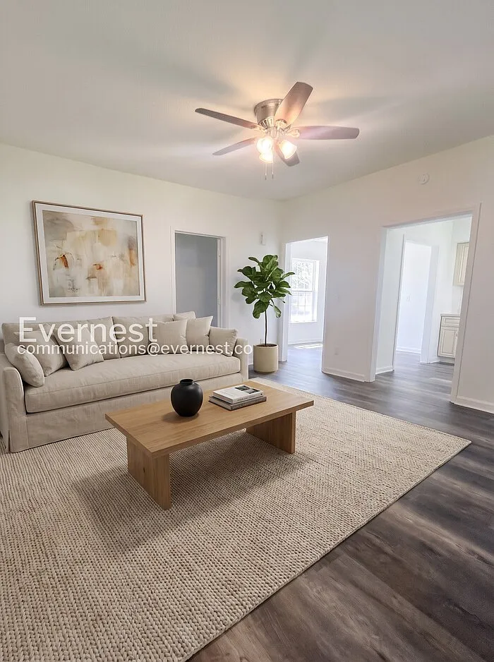 3 bed, 2.0 bath, 1344 sqft, $1,500 — Photo 3