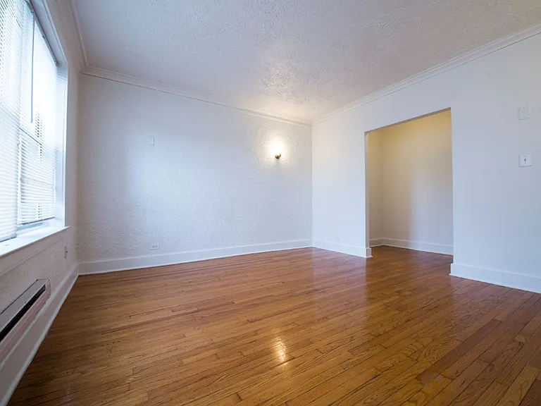 7903 S Luella Ave — Photo 22