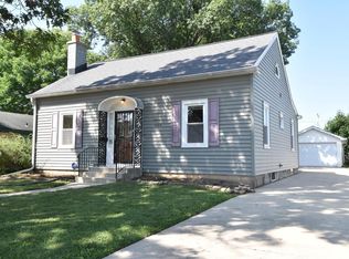 3808 21st Ave, Kenosha, WI 53140