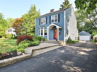 270 E Schreyer Pl, Columbus, OH