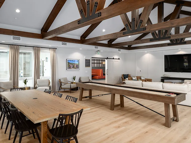 NOVEL Manchester Farm — Photo 3