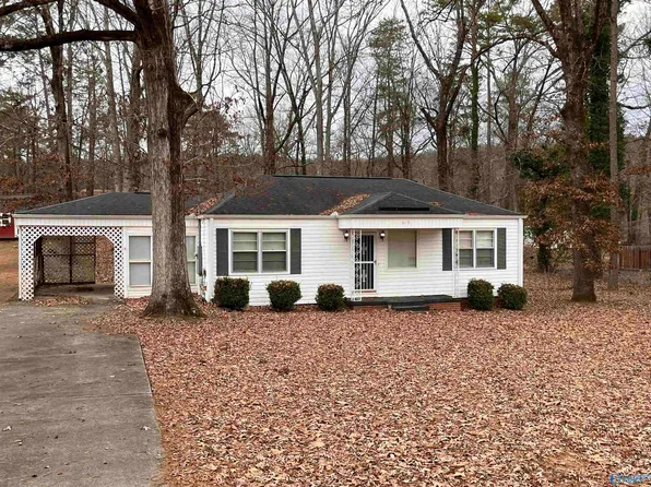 310 Penny Cir, Gadsden, AL 35901